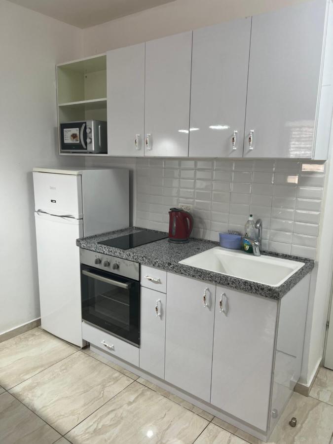 Apartments4You Dinara Бат-Ям Экстерьер фото